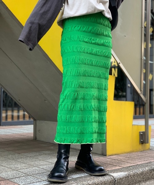 mi via loca(ミヴィアロカ)の「シャーリングボーダー Iライン タイトスカート(スカート・レディース・ブラック/ピンク/グリーン/ブラウン/イエロー・FREE)」の17枚目の写真