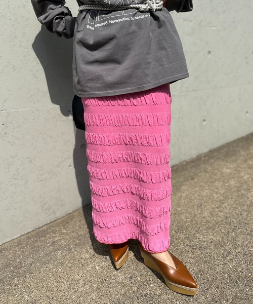 mi via loca(ミヴィアロカ)の「シャーリングボーダー Iライン タイトスカート(スカート・レディース・ブラック/ピンク/グリーン/ブラウン/イエロー・FREE)」の20枚目の写真