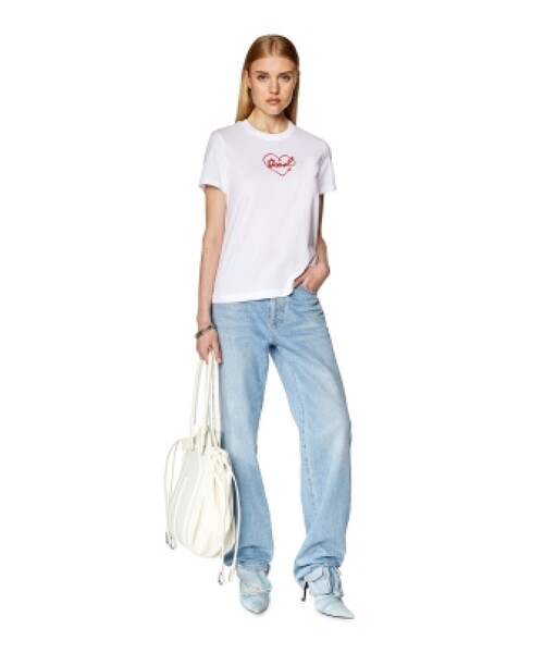 DIESEL（ディーゼル）の「レディース トップス カットソー 半袖 Tシャツ（Tシャツ/カットソー・レディース・ブラック/ホワイト・LARGE/SMALL/MEDIUM/X-LARGE）」の3枚目の写真