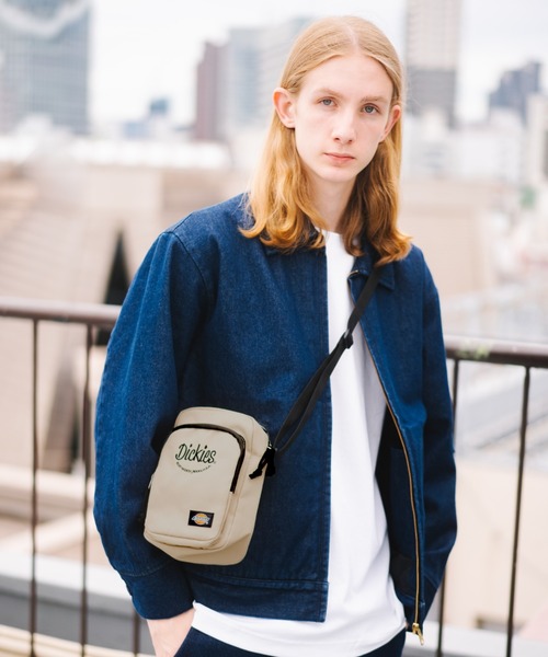 Dickies(ディッキーズ)の「Dickies ロゴ刺繍 クイックショルダーバッグ(ショルダーバッグ・メンズ・ベージュ/ブラック/オフホワイト・FREE)」の3枚目の写真