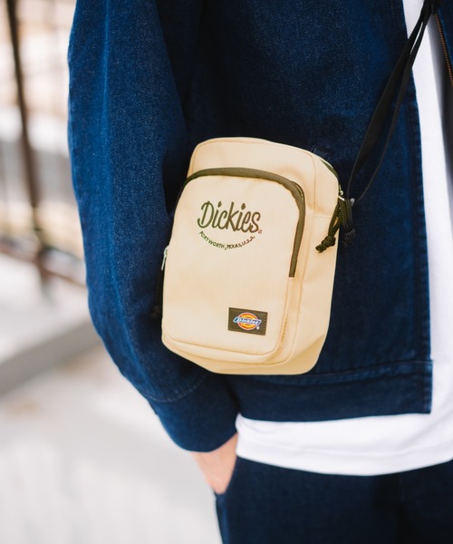 Dickies(ディッキーズ)の「Dickies ロゴ刺繍 クイックショルダーバッグ(ショルダーバッグ・メンズ・ベージュ/ブラック/オフホワイト・FREE)」の6枚目の写真