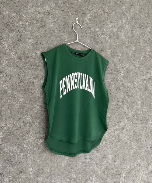 THE CASUAL(カジュアル)の「選べる16カラー BIGノースリ(Tシャツ/カットソー・キッズ・ホワイト系/グレー系1/ホワイト系1/ブラック/チャコール/ダークグリーン系/グレー系/ネイビー/杢グレー/ネイビー系/ダークグリーン/ブラック系/ベージュ系/オフホワイト/ホワイト系2/ベージュ・160cm/120cm/110cm/140cm/130cm/150cm)」の14枚目の写真