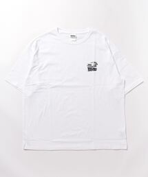 Universal Filmarket（ユニバーサルフィルマーケット）の「【Universal Filmarket】Back to the Future　ワンポイントロゴ ビッグシルエットTシャツ（Tシャツ/カットソー）」