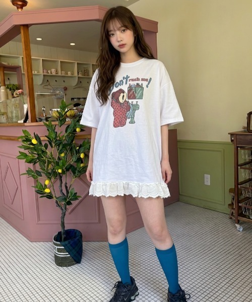 LAC-VERT(ラック・ヴェール)の「【お気に入り登録数15,000突破!】オーバーサイズベアTシャツ(Tシャツ/カットソー・レディース・ホワイト/グレー/チャコールグレー/ネイビー/ピンク/ブルー/イエロー・FREE)」の11枚目の写真