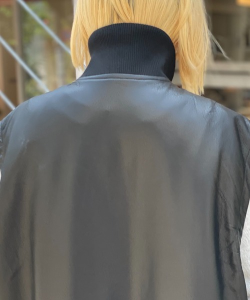 CIAOPANIC（チャオパニック）の「フェイクレザーMA-1スタンドベスト（ライダースジャケット・レディース・ブラック/ブラウン・FREE）」の21枚目の写真