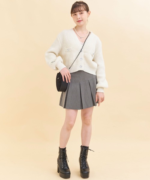 Crea titty&Co. PETIT（クレアティティーアンドコープチ）の「【Crea titty&Co.PETIT 】ボタンショートニットカーディガン（カーディガン/ボレロ・レディース・パープル/ブラック/ホワイト・FREE）」の9枚目の写真