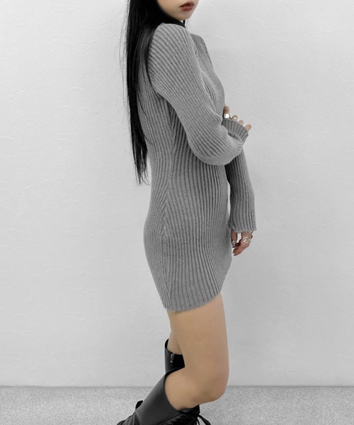 LVEU.（ラブユ.）の「【LVEU.】Vネックリブニットミニワンピース / ワンピース ワンピ ミニワンピ ニット リブ Vネック ブラック グレー（ワンピース・レディース・ブラック/グレー・FREE）」の4枚目の写真