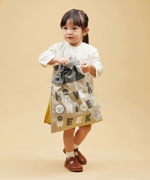 10mois（ディモワ）の「【tupera tupera × 10mois】tupera tupera 巾着袋 / 通園バック　入園バッグ（その他ベビー用品・キッズ・ブラウン/イエロー・ONE SIZE）」の3枚目の写真