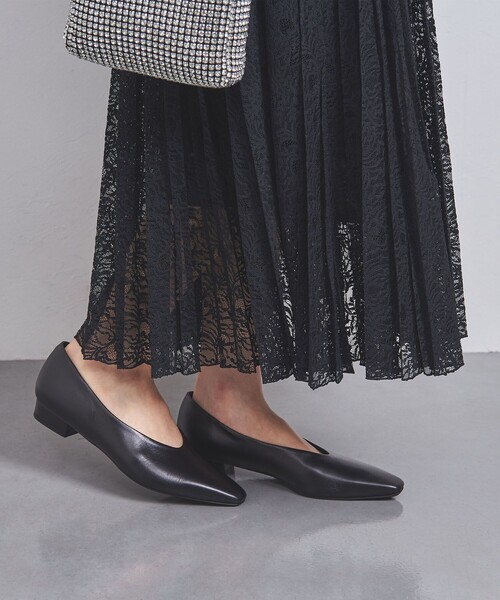 UNITED ARROWS（ユナイテッドアローズ）の「スクエア ポインテッド フラットシューズ（バレエシューズ・レディース・ベージュ/ブラック/ゴールド・35/35h/36/36h/37/37h/38/38h）」の5枚目の写真