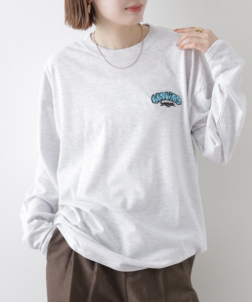 FUNALIVE(ファンアライブ)の「ゆったり 着やすい ロゴ刺繍 ロンT(Tシャツ/カットソー・メンズ・ブラック系/スミクロ/ブラック系1/ベージュ系/ブラック系4/ブラック/ブラック系5/ホワイト系2/ホワイト/ホワイト系/ネイビー系/ライトグリーン系/グレイッシュベージュ/ブラック系3/パープル系/ラベンダー/ホワイト系1/サックスブルー/ブラック系2/サックスブルー系1/ミント/ネイビー/サックスブルー系/ホワイト系3/ブラック系その他3/バーガンディー/ブラック系その他5/ブラック系その他4/ブラック系その他2/ブラック系その他7/ブラック系その他6/ホワイト系5/ホワイト系4/ブラック系6/杢グレー/ブラック系その他/ブラウン・LL/L/M)」の4枚目の写真