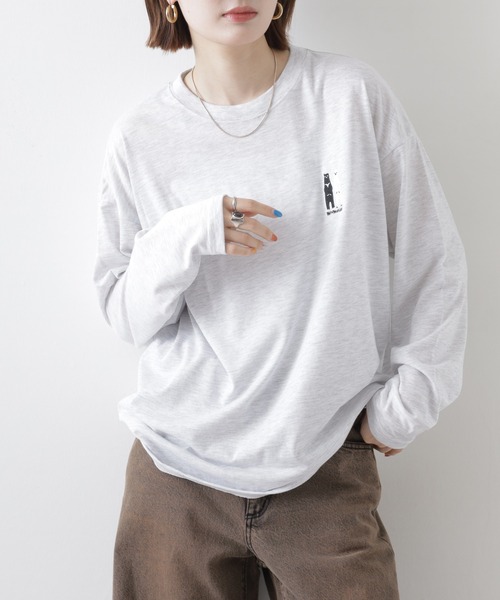 FUNALIVE(ファンアライブ)の「ゆったり 着やすい ロゴ刺繍 ロンT(Tシャツ/カットソー・メンズ・ブラック系/スミクロ/ブラック系1/ベージュ系/ブラック系4/ブラック/ブラック系5/ホワイト系2/ホワイト/ホワイト系/ネイビー系/ライトグリーン系/グレイッシュベージュ/ブラック系3/パープル系/ラベンダー/ホワイト系1/サックスブルー/ブラック系2/サックスブルー系1/ミント/ネイビー/サックスブルー系/ホワイト系3/ブラック系その他3/バーガンディー/ブラック系その他5/ブラック系その他4/ブラック系その他2/ブラック系その他7/ブラック系その他6/ホワイト系5/ホワイト系4/ブラック系6/杢グレー/ブラック系その他/ブラウン・LL/L/M)」の6枚目の写真