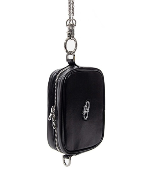 ROMANTIC CROWN（ロマンティッククラウン）の「A'GEM/9 × .kom『ROMANTIC CROWN/ロマンティッククラウン』SHINING LOGO MINI BAG/シャイニングロゴミニ バッグ（ショルダーバッグ・メンズ・シルバー/ブラック・FREE）」の8枚目の写真