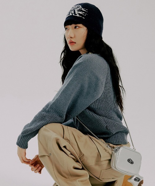 ROMANTIC CROWN（ロマンティッククラウン）の「A'GEM/9 × .kom『ROMANTIC CROWN/ロマンティッククラウン』SHINING LOGO MINI BAG/シャイニングロゴミニ バッグ（ショルダーバッグ・メンズ・シルバー/ブラック・FREE）」の11枚目の写真