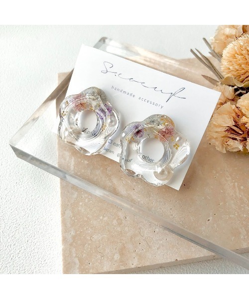 tone（トーン）の「【S.coeuf】【S.coeuf】ピアス　クリアフラワー×淡水パール(MA)（ピアス（両耳用）・レディース・ピンク/ベージュ/パープル・FREE）」の6枚目の写真