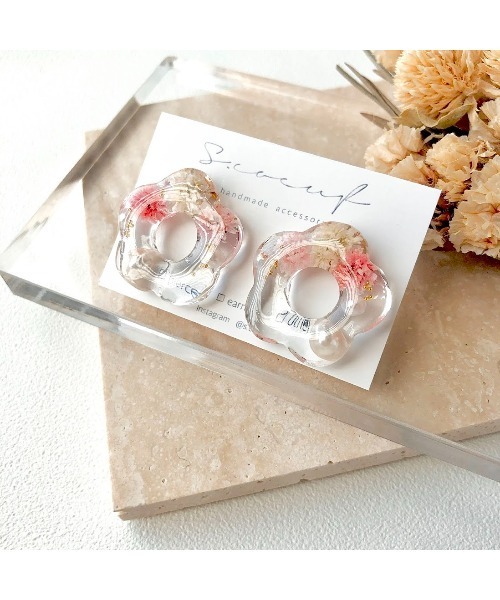 tone（トーン）の「【S.coeuf】【S.coeuf】ピアス　クリアフラワー×淡水パール(MA)（ピアス（両耳用）・レディース・ピンク/ベージュ/パープル・FREE）」の8枚目の写真