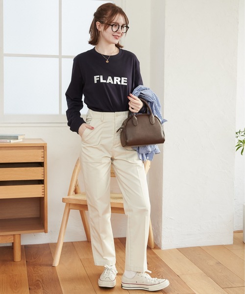 ANGIE(アンジー)の「箔プリント メタリック ロゴ ロンT(Tシャツ/カットソー・レディース・ライトベージュ/ネイビー/ホワイト×シルバー/ホワイト×ゴールド/スミクロ・LARGE/SMALL/MEDIUM)」の19枚目の写真