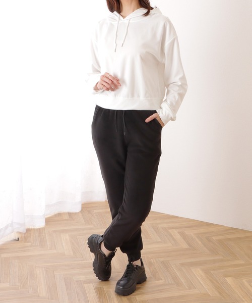DAYRA(デイラ)の「裏ボア フリース イージー ホット パンツ(スウェットパンツ・レディース・ライトグレー/ダークグレー/グレイッシュベージュ/ブラック/ブラウン・E/Q/J)」の10枚目の写真