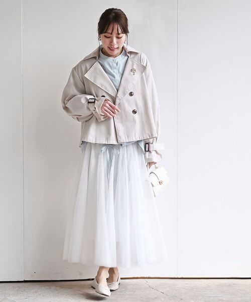 rps（アールピーエス）の「ＢＡＣＫプリーツショートトレンチコート（トレンチコート・レディース・ミント/ベージュ/アイボリー・フリー）」の10枚目の写真