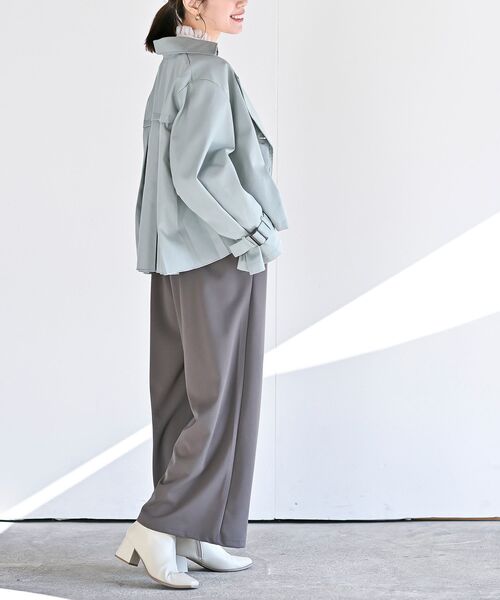 rps（アールピーエス）の「ＢＡＣＫプリーツショートトレンチコート（トレンチコート・レディース・ミント/ベージュ/アイボリー・フリー）」の22枚目の写真