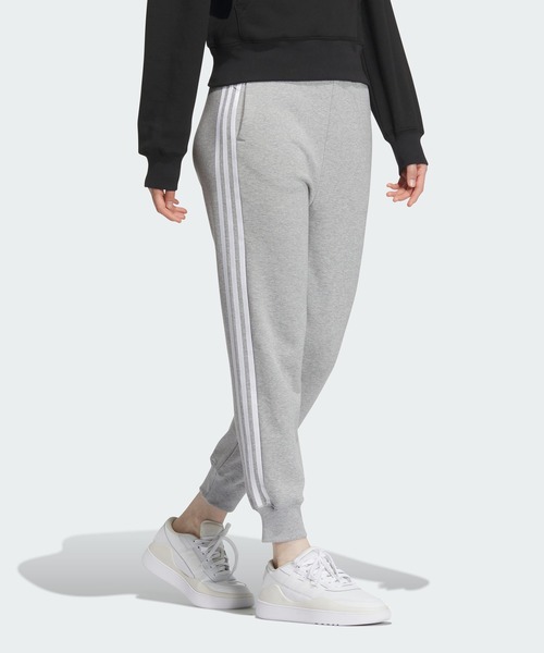 adidas(アディダス)の「エッセンシャルズ プラス スリーストライプス フレンチテリー テーパードパンツ / アディダス adidas(スウェットパンツ・レディース・グレー/ブラック/ベージュ・XX-LARGE/LARGE/MEDIUM/SMALL/X-LARGE/X-SMALL)」の9枚目の写真