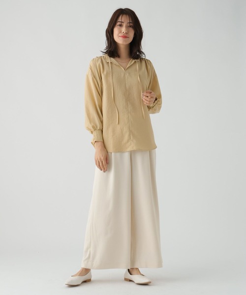 Elura（エルーラ）の「アイロンいらずセミシアブラウス/105292/セミシアー/透け（シャツ/ブラウス・レディース・ホワイト/チャコールグレー/ライトイエロー/ライトブルー・SMALL/MEDIUM/LARGE）」の11枚目の写真