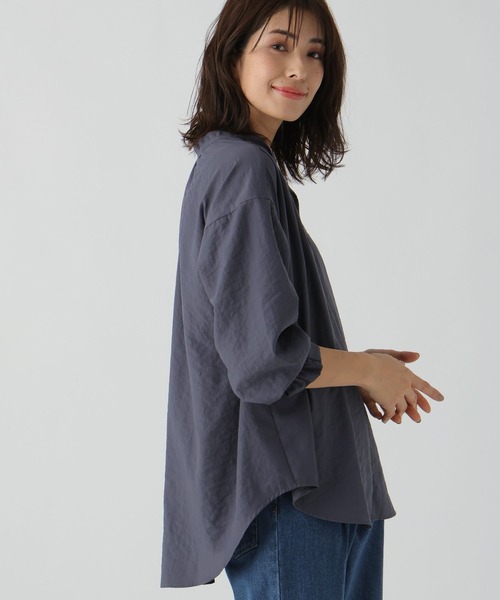 Elura（エルーラ）の「アイロンいらずセミシアブラウス/105292/セミシアー/透け（シャツ/ブラウス・レディース・ホワイト/チャコールグレー/ライトイエロー/ライトブルー・SMALL/MEDIUM/LARGE）」の20枚目の写真