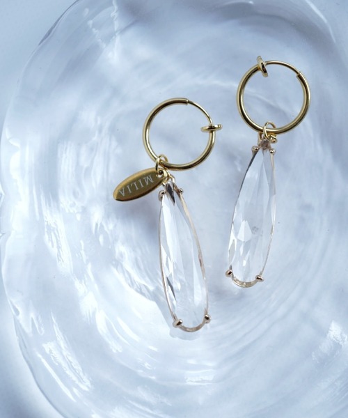 CERCA（チェルカ）の「MILIA/glass drops フープイヤリング 【金属アレルギー対応】（イヤリング・レディース・クリア/グリーン/カーキブラウン・FREE）」の7枚目の写真
