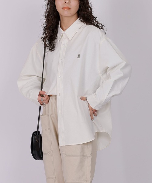 DOUBLE NAME(ダブルネーム)の「ミニ恐竜ワッペンオックスシャツ/ユニセックス(シャツ/ブラウス・レディース・ベージュ/オフホワイト/ブルー・FREE)」の11枚目の写真