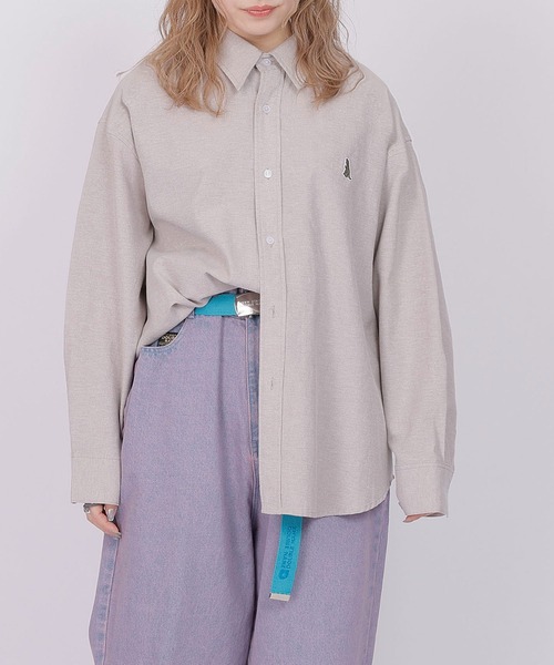 DOUBLE NAME(ダブルネーム)の「ミニ恐竜ワッペンオックスシャツ/ユニセックス(シャツ/ブラウス・レディース・ベージュ/オフホワイト/ブルー・FREE)」の19枚目の写真