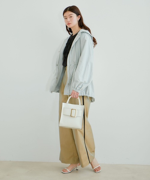 VIS(ビス)の「ビッグバックル2WAYバッグ(ハンドバッグ・レディース・ブラック/オフホワイト/ベージュ系その他2・FREE)」の5枚目の写真