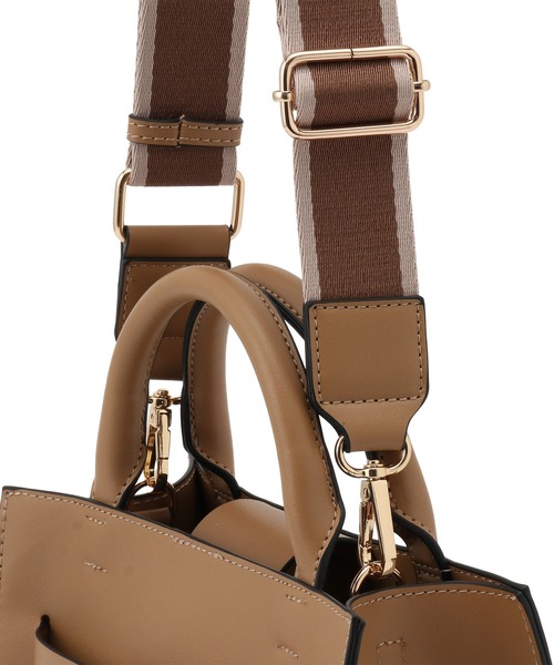 VIS(ビス)の「ビッグバックル2WAYバッグ(ハンドバッグ・レディース・ブラック/オフホワイト/ベージュ系その他2・FREE)」の19枚目の写真