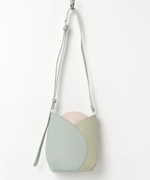 Legato Largo(レガートラルゴ)の「Legato Largo / チューリップモチーフ ミニショルダー / LG-F3093(ショルダーバッグ・レディース・ブラック/グリーン系その他/イエロー/レッド/ブルー/オレンジ系その他/ピンク系その他/アイボリー・ONESIZE)」の4枚目の写真