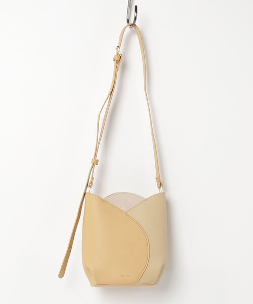 Legato Largo(レガートラルゴ)の「Legato Largo / チューリップモチーフ ミニショルダー / LG-F3093(ショルダーバッグ・レディース・ブラック/グリーン系その他/イエロー/レッド/ブルー/オレンジ系その他/ピンク系その他/アイボリー・ONESIZE)」の19枚目の写真