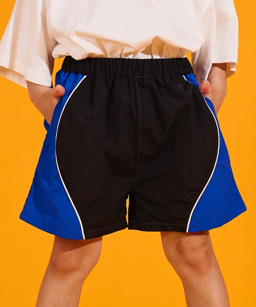 PAIRMANON STREET(ペアマノンストリート)の「【水陸両用・撥水】【PAIRMANON STREET】パイピング ナイロン ショート パンツ(その他パンツ・キッズ・レッド/グリーン/ブルー/ブラウン系その他/ブラック・110/120/100/90/140/150/130)」の1枚目の写真