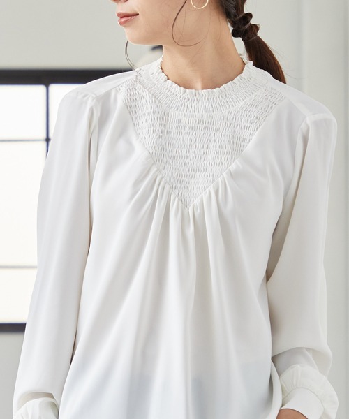 ギャザーシャーリングブラウス（シャツ/ブラウス）｜itto