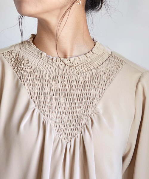 itoシャーリングブラウス ギャザーシャーリングブラウス（シャツ/ブラウス）｜itto