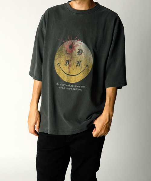 INASTUDIOS ZOO（イーナストゥディオスズー）の「「INASTUDIOS SELECT」プリントTシャツ（Tシャツ/カットソー・メンズ・ブラウン系その他/ブラック系その他2/ブラウン系その他5/ブラウン系その他7/ブラウン系その他2/ブラック系その他3/ブラック系その他5/ブラック系その他7/ブラウン系その他3/ブラック系その他/ブラック/ホワイト×ブラック/ブラウン系/ブラウン系1/ブラウン系その他4/ブラウン系その他6/ブラック系2/ブラウン系3/ブラック系4/ブラック系1/ブラック系3/ブラウン系4/ブラック系その他4/ブラック系その他6/ブラック系/モカ/ブラウン系2・LARGE/X-LARGE/MEDIUM）」の14枚目の写真