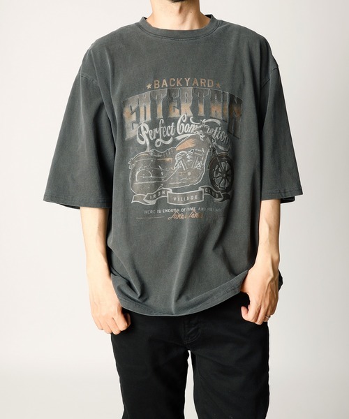 INASTUDIOS ZOO（イーナストゥディオスズー）の「「INASTUDIOS SELECT」プリントTシャツ（Tシャツ/カットソー・メンズ・ブラウン系その他/ブラック系その他2/ブラウン系その他5/ブラウン系その他7/ブラウン系その他2/ブラック系その他3/ブラック系その他5/ブラック系その他7/ブラウン系その他3/ブラック系その他/ブラック/ホワイト×ブラック/ブラウン系/ブラウン系1/ブラウン系その他4/ブラウン系その他6/ブラック系2/ブラウン系3/ブラック系4/ブラック系1/ブラック系3/ブラウン系4/ブラック系その他4/ブラック系その他6/ブラック系/モカ/ブラウン系2・LARGE/X-LARGE/MEDIUM）」の5枚目の写真