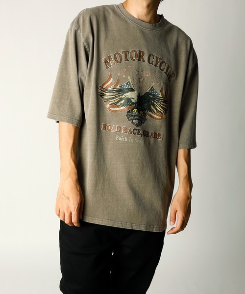 INASTUDIOS ZOO（イーナストゥディオスズー）の「「INASTUDIOS SELECT」プリントTシャツ（Tシャツ/カットソー・メンズ・ブラウン系その他/ブラック系その他2/ブラウン系その他5/ブラウン系その他7/ブラウン系その他2/ブラック系その他3/ブラック系その他5/ブラック系その他7/ブラウン系その他3/ブラック系その他/ブラック/ホワイト×ブラック/ブラウン系/ブラウン系1/ブラウン系その他4/ブラウン系その他6/ブラック系2/ブラウン系3/ブラック系4/ブラック系1/ブラック系3/ブラウン系4/ブラック系その他4/ブラック系その他6/ブラック系/モカ/ブラウン系2・LARGE/X-LARGE/MEDIUM）」の21枚目の写真