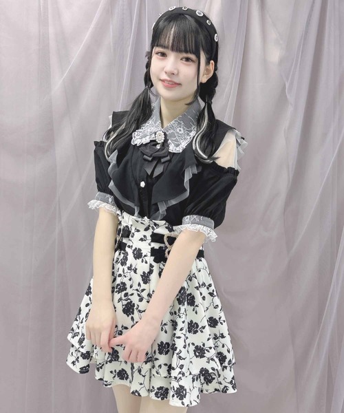 ROJITA（ロジータ）の「肩開きVラッフル切替半袖ブラウス