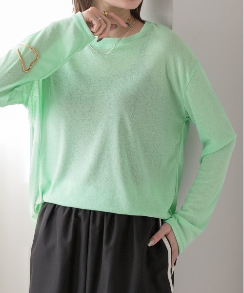 ad thie(アドティエ)の「オーバーサイズ カラーシアーカットソー(Tシャツ/カットソー・レディース・ブラック/パープル/グリーン/イエロー/ブルー/オフホワイト・FREE)」の3枚目の写真