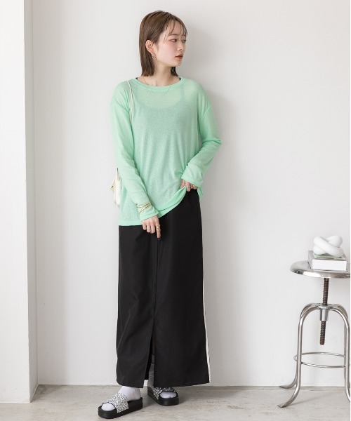 ad thie(アドティエ)の「オーバーサイズ カラーシアーカットソー(Tシャツ/カットソー・レディース・ブラック/パープル/グリーン/イエロー/ブルー/オフホワイト・FREE)」の16枚目の写真