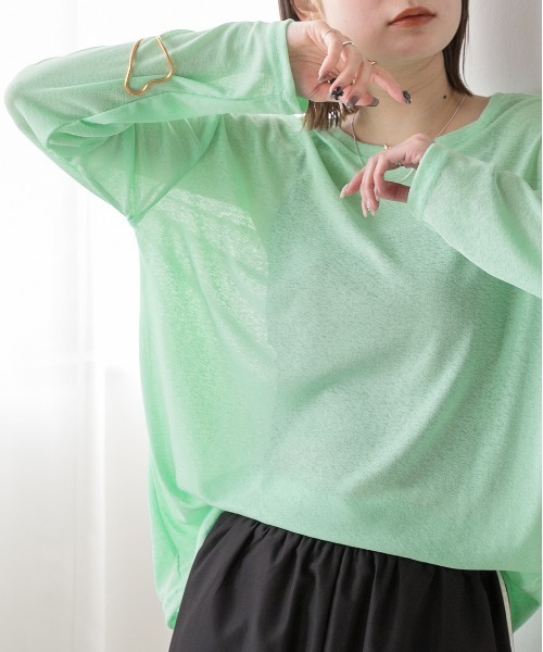 ad thie(アドティエ)の「オーバーサイズ カラーシアーカットソー(Tシャツ/カットソー・レディース・ブラック/パープル/グリーン/イエロー/ブルー/オフホワイト・FREE)」の18枚目の写真