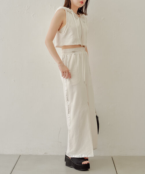 Chico（チコ）の「【セットアップ対応】フード付ノースリZIPパーカー（パーカー・レディース・ホワイト/ブラック/グレー・FREE）」の19枚目の写真