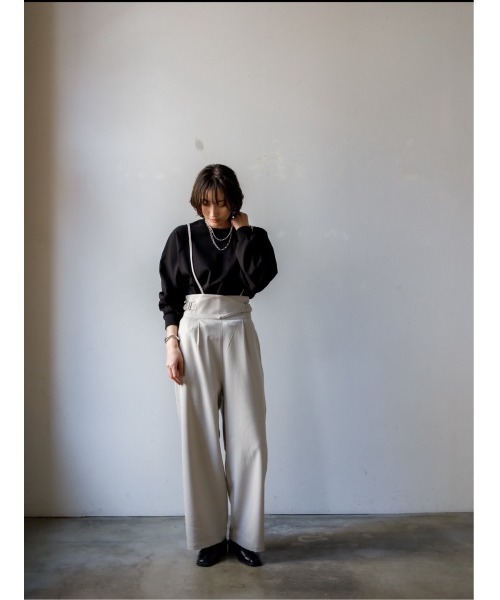 AGAWD（アガウド）の「【先行予約】AGAWD  サイドベルトパンツ　★（サロペット/オーバーオール・レディース・ブラック/グレー/ベージュ・FREE）」の10枚目の写真