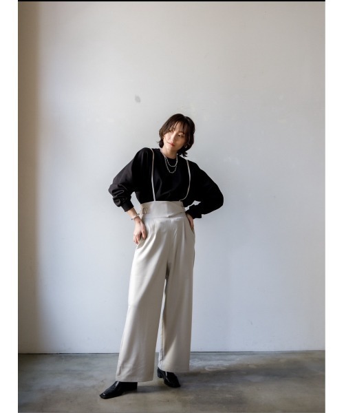 AGAWD（アガウド）の「【先行予約】AGAWD  サイドベルトパンツ　★（サロペット/オーバーオール・レディース・ブラック/グレー/ベージュ・FREE）」の9枚目の写真