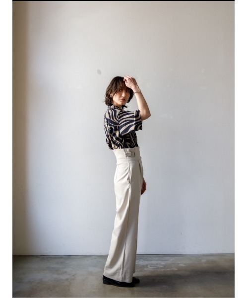 AGAWD（アガウド）の「【先行予約】AGAWD  サイドベルトパンツ　★（サロペット/オーバーオール・レディース・ブラック/グレー/ベージュ・FREE）」の8枚目の写真