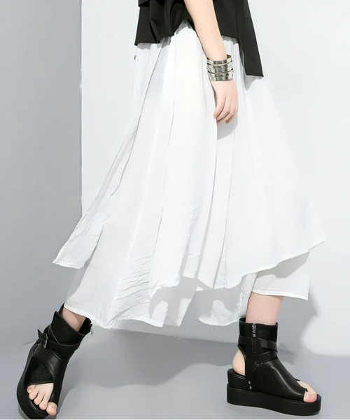BLANC FICELLE(ブランフィセル)の「重ね着風 キュロット パンツ(その他パンツ・レディース・ブラック/グレー/レッド/ホワイト・FREE)」の2枚目の写真