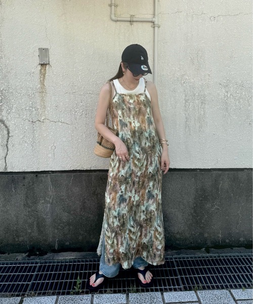 y/m by misato(イムバイミサト)の「ニュアンス柄プリーツキャミワンピース(ワンピース・レディース・グレー/カーキ・FREE)」の10枚目の写真