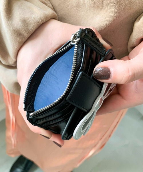 Casselini(キャセリーニ)の「Casselini(キャセリーニ)フォイルプリントカードケース(カードケース・レディース・ネイビー/ブラック/シルバー/アニマル・FREE)」の5枚目の写真